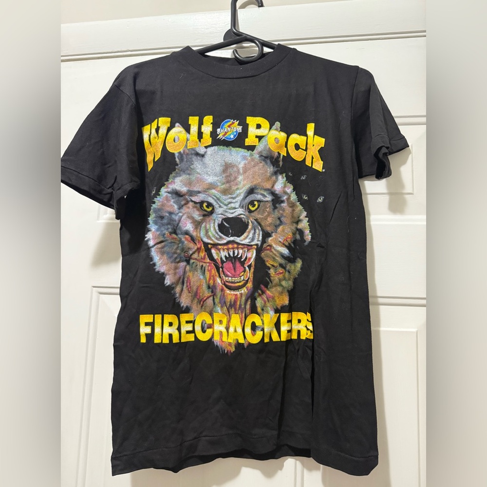 Vintage 90’s Single Stitch Wolf Pack Firecrackers Fireworks Graphic Tee